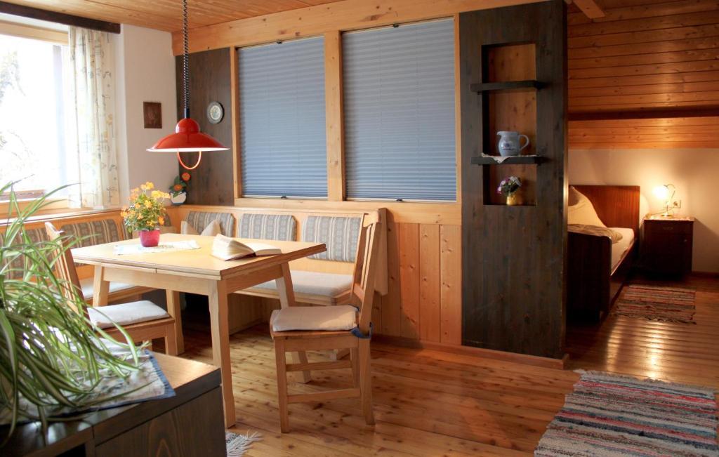 Zimmer Und Ferienwohnungen "Heidis Welt" Podlanig Hermagor-Pressegger See Room photo